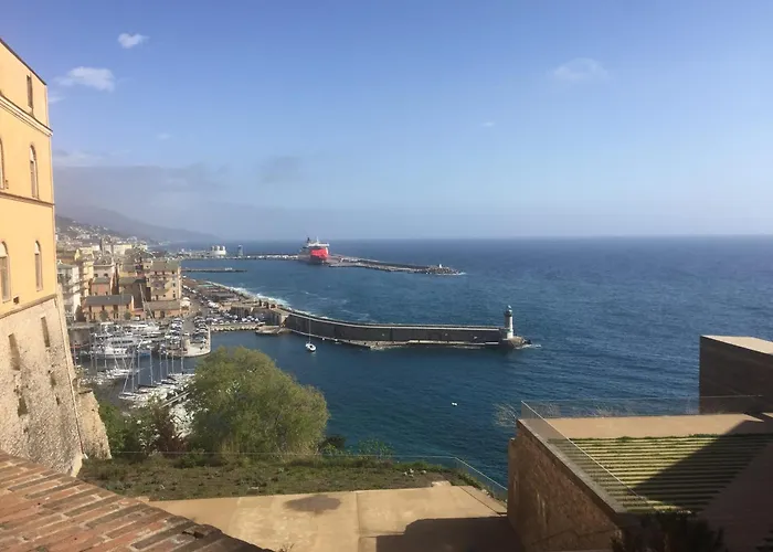 Ornano アパート バスティア